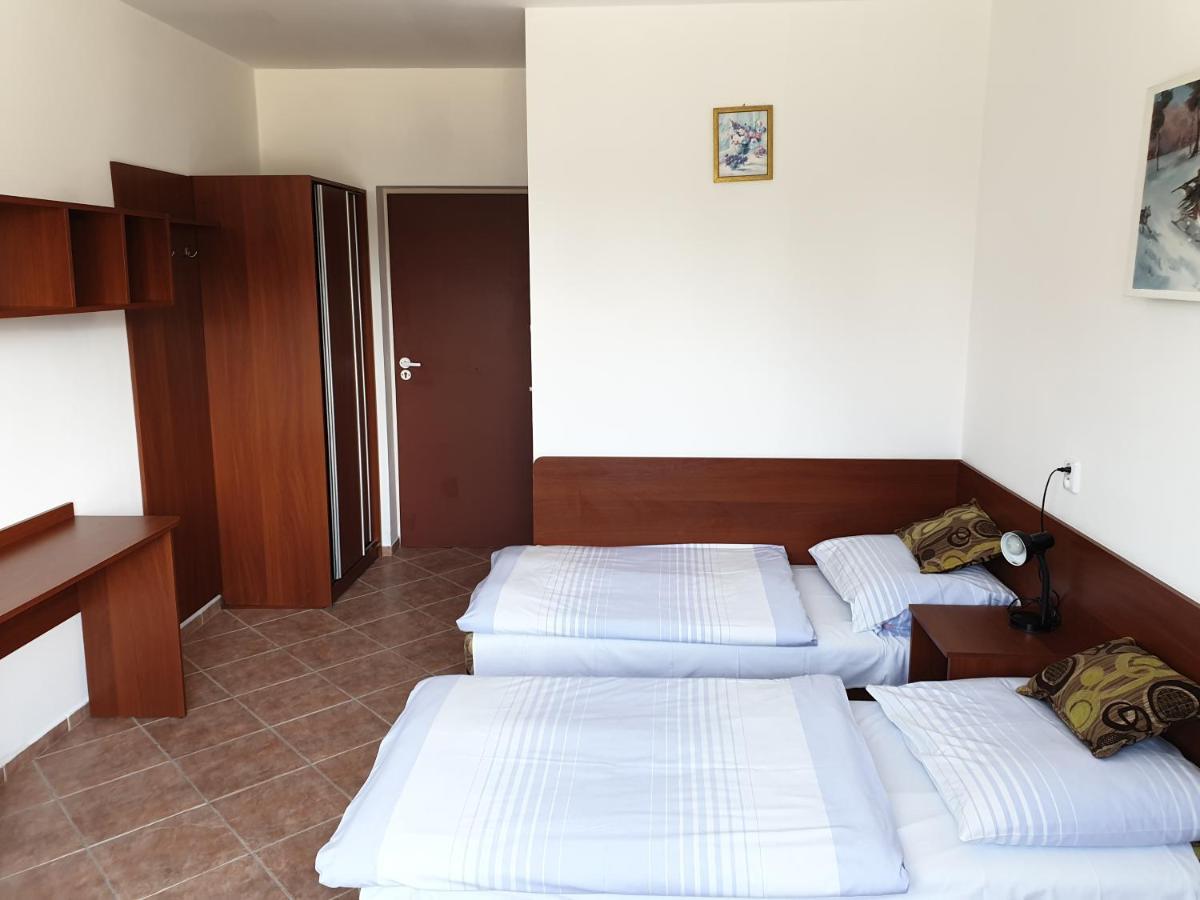 Turysta Apartment Rewal Luaran gambar